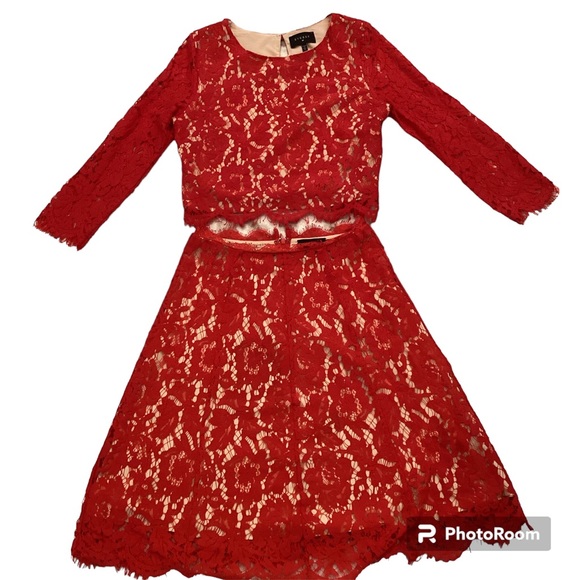 ❤️EVERLY❤️ Anthropologie Red Lace Two Piece Dress (Cropped Top and Skirt) Size S - Picture 2 of 16